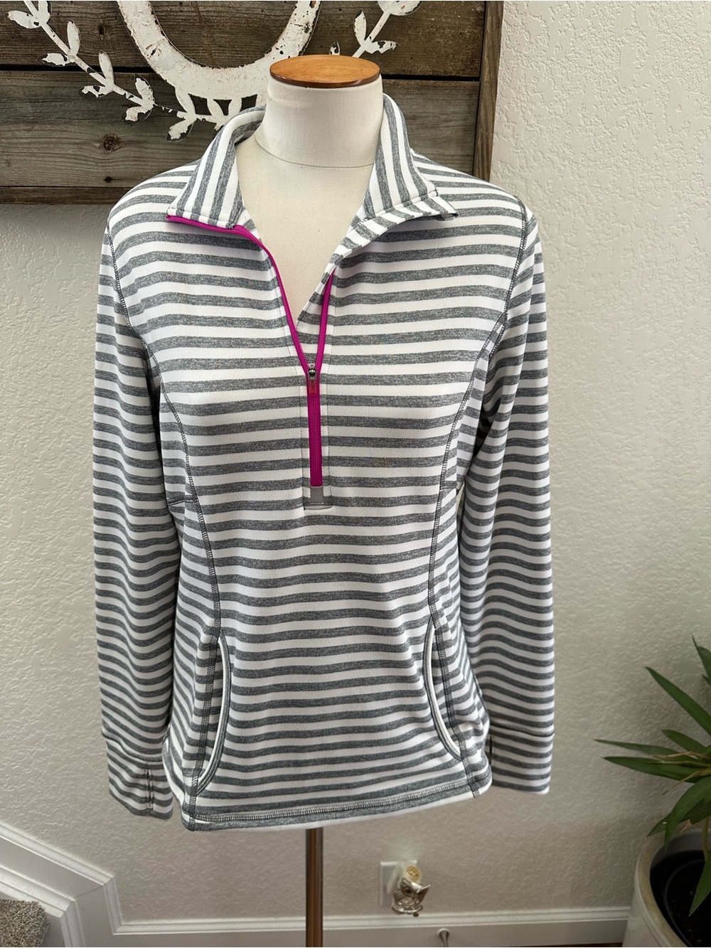 Lucy Gray and White Striped Quarter-Zip Pullover with Pink Trim ladies M